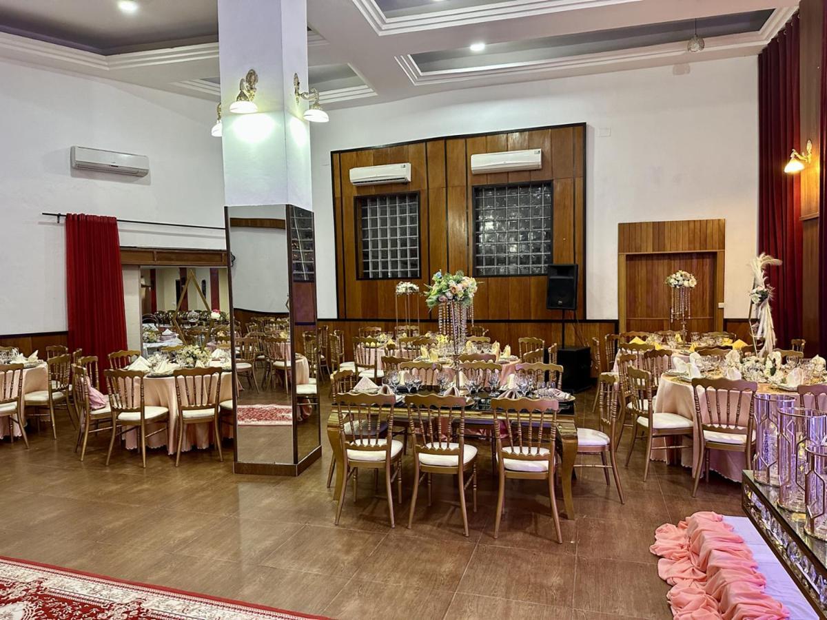 Hotel Yaahot à Yaoundé Extérieur photo